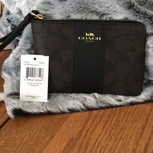 Coach Corner Zip Wristlet